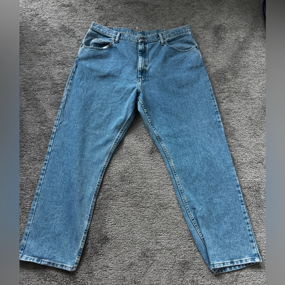 Wrangler Relaxed Fit Blue Jeans
